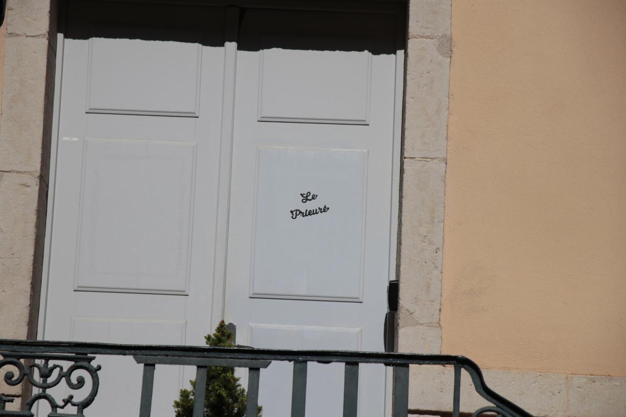 Le Prieure Appartement Dole Buitenkant foto